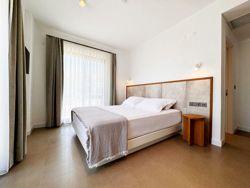 Otel Villa Kantarlı Geniş Standart Oda Bahçe Manzaralı